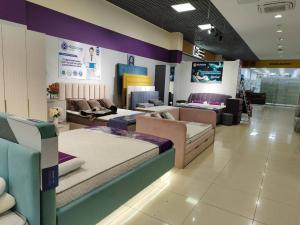 Фирменный магазин «КОРОНА», Молдавская улица, 16, ТРК Фокус - 4 этаж