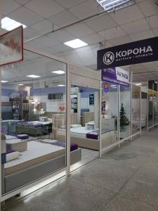 Фирменный магазин «КОРОНА», Свердловский тракт, 1Ж, 3 этаж, секция 3/25